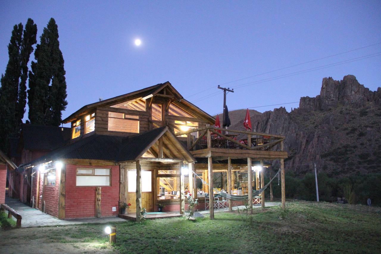 Montana Negra Hotel Alumine Ngoại thất bức ảnh